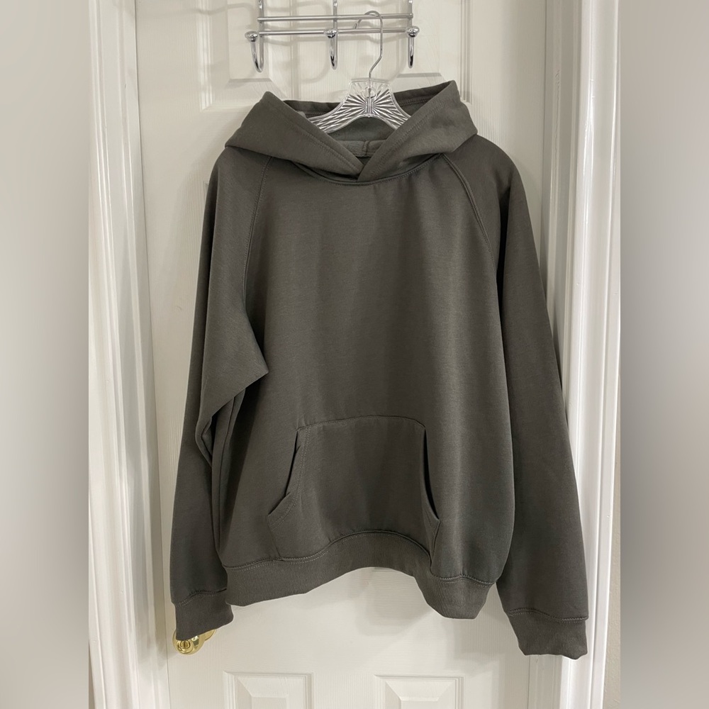 Amazon Women Dark Solid Grey Fleece Hoodie Size Medium